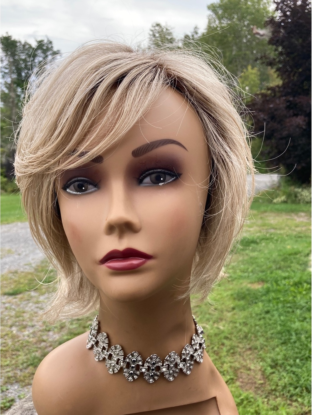 TressAllure Charlotte V1313 Blonde Rooted Synthetic Wig Layered Bob Japan
